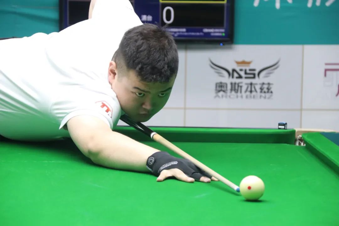 在决定性比 在决定性比