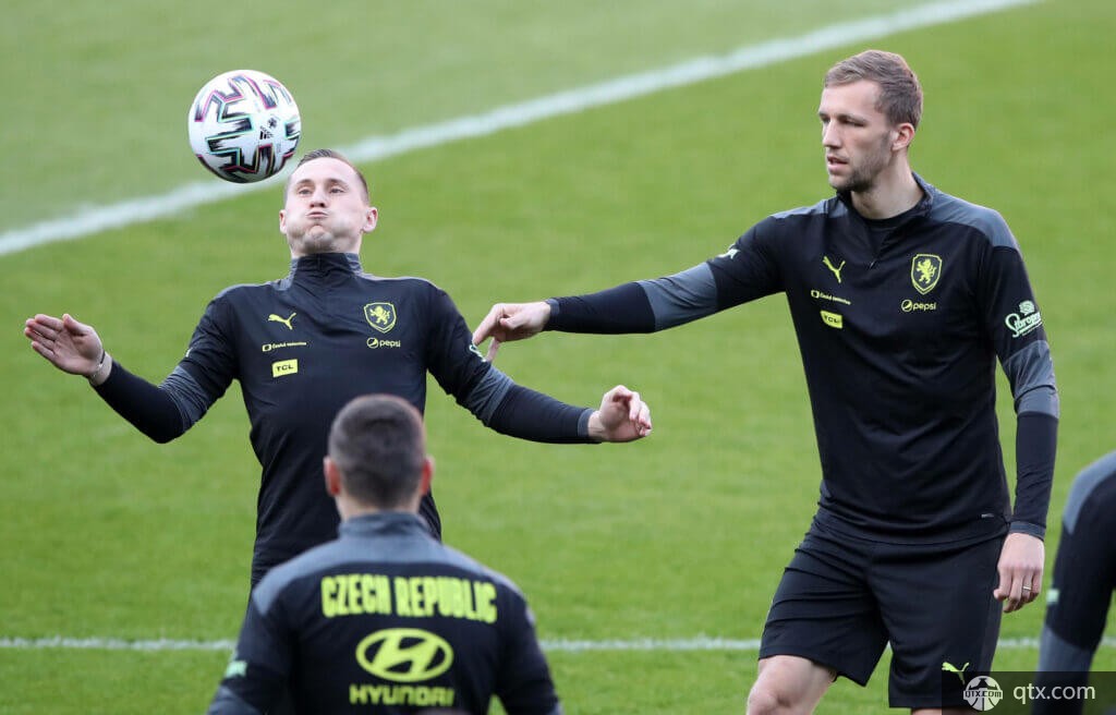 本场比赛中 本场比赛中