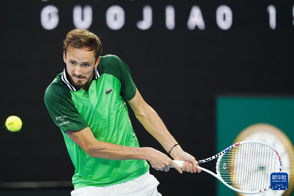 力球队十年 力球队十年